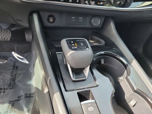 New 2026 Nissan Rogue SV AWD/4WD image 19