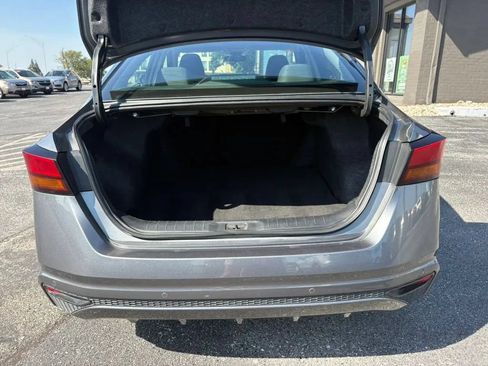 Used 2024 Nissan Altima 2.5 SV FWD image 9