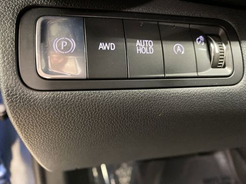 New 2026 Chevrolet Equinox LT w/ Convenience Package II image 38