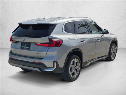 Used 2023 BMW X1 xDrive28i w/ Premium Package AWD/4WD image 5
