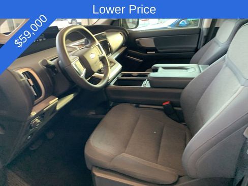 Used 2025 Ford Expedition Max Active image 3