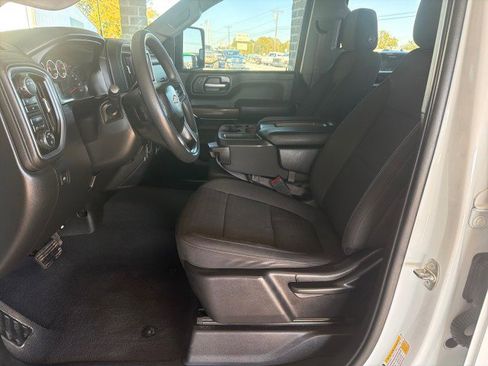 Used 2021 Chevrolet Silverado 2500 LT w/ Z71 Off-Road Package image 19