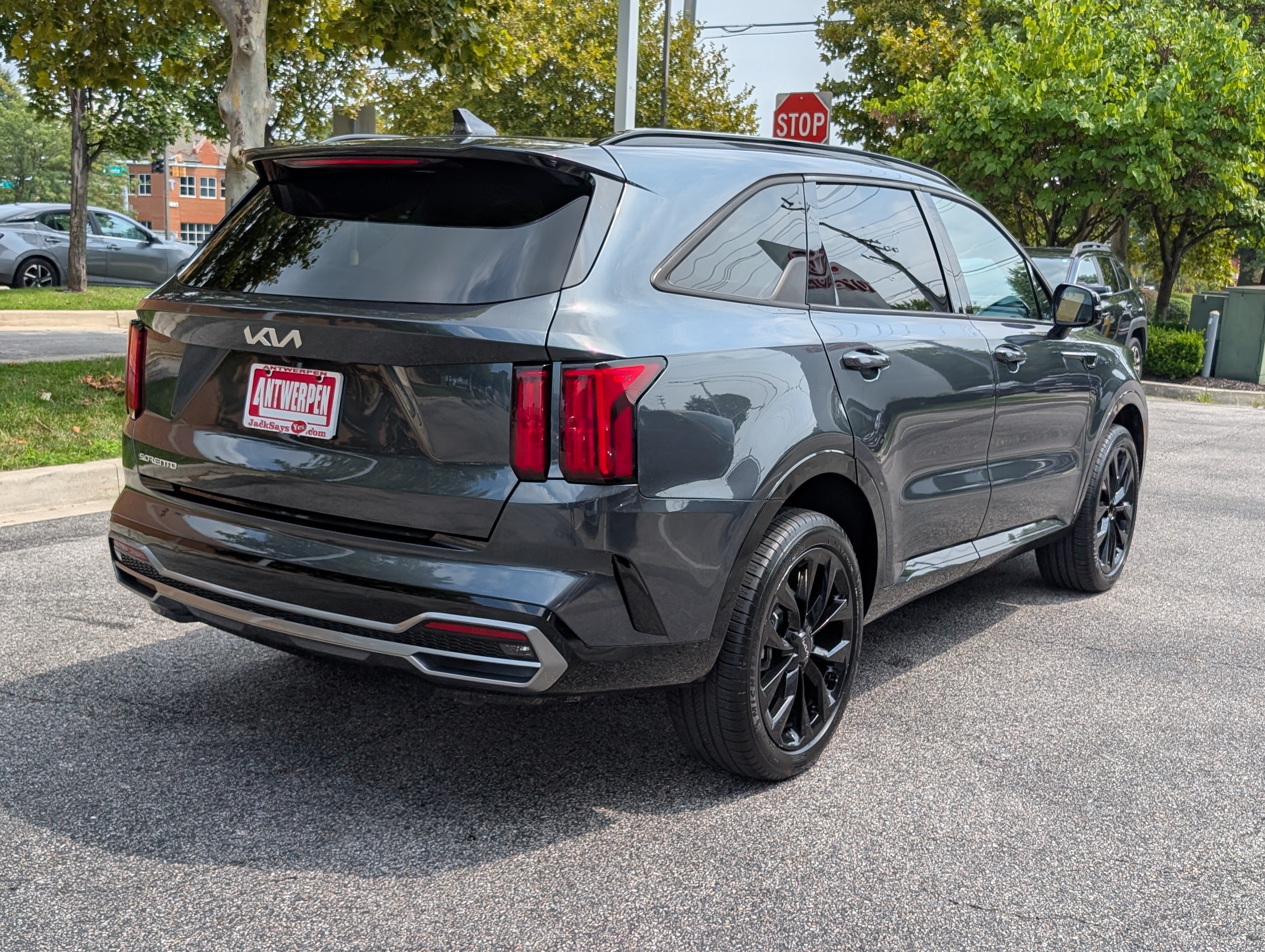Used 2023 Kia Sorento SX AWD/4WD image 3