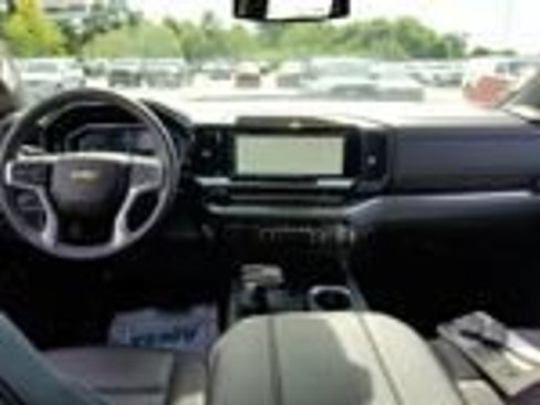 Used 2023 Chevrolet Silverado 1500 LTZ AWD/4WD image 5