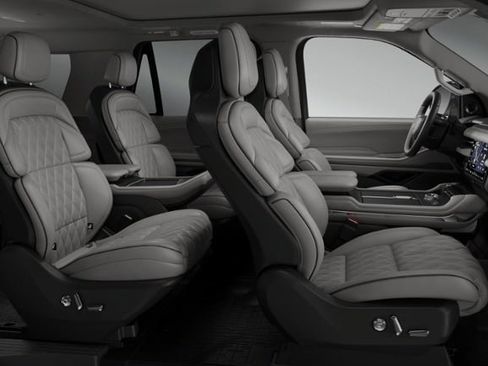 New 2026 Lincoln Navigator L Black Label w/ Black Label Special Edition image 28