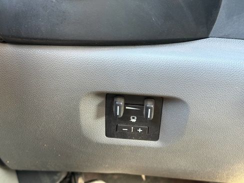 Used 2010 GMC Sierra 3500 W/T w/ Snow Plow Prep Package image 23