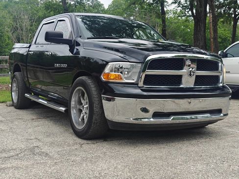 Used 2012 RAM 1500 Classic SLT w/ Remote Start & Security Group RWD image 1