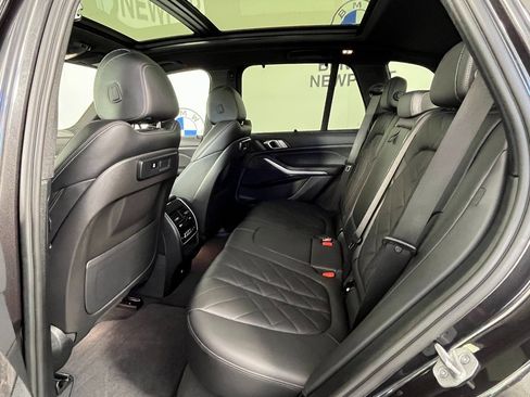 Used 2023 BMW X5 xDrive40i w/ Executive Package image 18