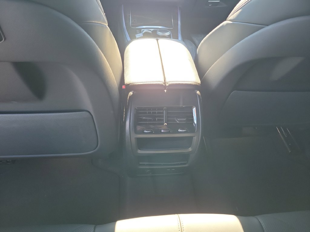 Used 2026 BMW X5 xDrive40i AWD/4WD image 17