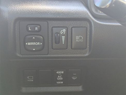 Used 2022 Toyota 4Runner Limited image 29