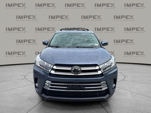 Used 2018 Toyota Highlander Limited AWD/4WD image 5
