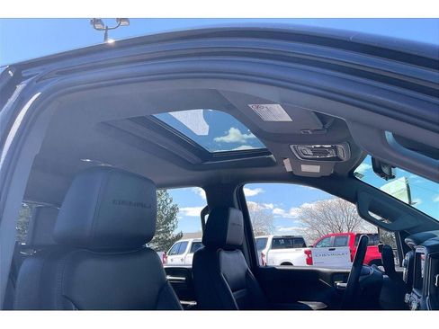 Used 2023 GMC Sierra 3500 Denali w/ Denali Ultimate Package AWD/4WD image 24