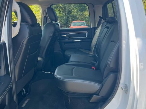 Used 2017 RAM 1500 Laramie AWD/4WD image 10