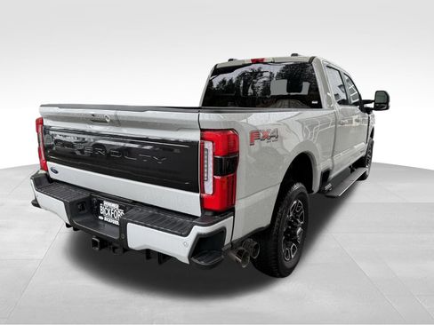 Used 2025 Ford F350 Platinum w/ FX4 Off-Road Package image 5
