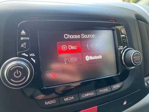 Used 2015 FIAT 500L Easy FWD image 30
