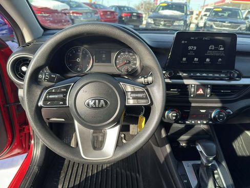 Used 2019 Kia Forte LXS image 15