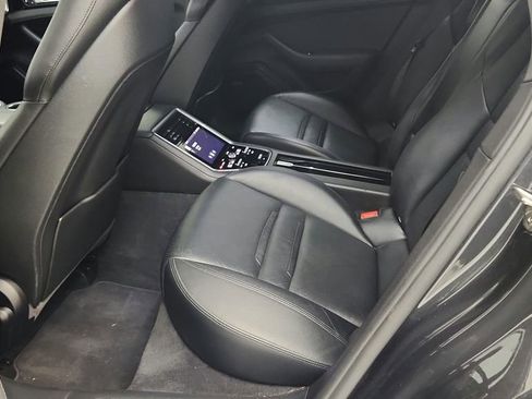 Used 2018 Porsche Panamera 4 AWD/4WD image 35