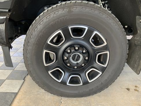 Used 2024 Ford F350 Platinum w/ Snow Plow Prep Package AWD/4WD image 6