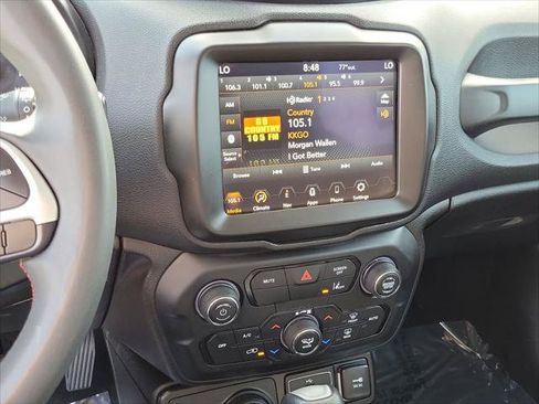 Certified 2023 Jeep Renegade Trailhawk AWD/4WD image 12