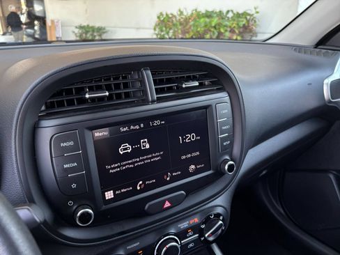 Used 2025 Kia Soul LX w/ LX Technology Package FWD image 20