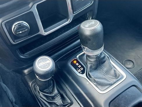 Used 2021 Jeep Wrangler Unlimited Sport AWD/4WD image 18