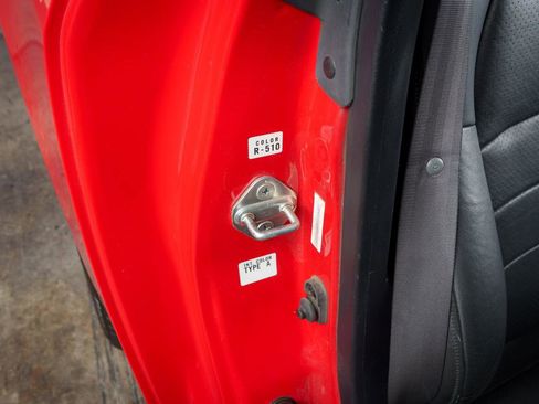 Used 2004 Honda S2000 image 39