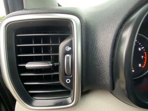 Used 2020 Kia Sportage LX FWD image 12