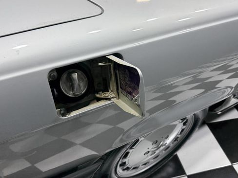 Used 1988 Mercedes-Benz 560 SL image 46