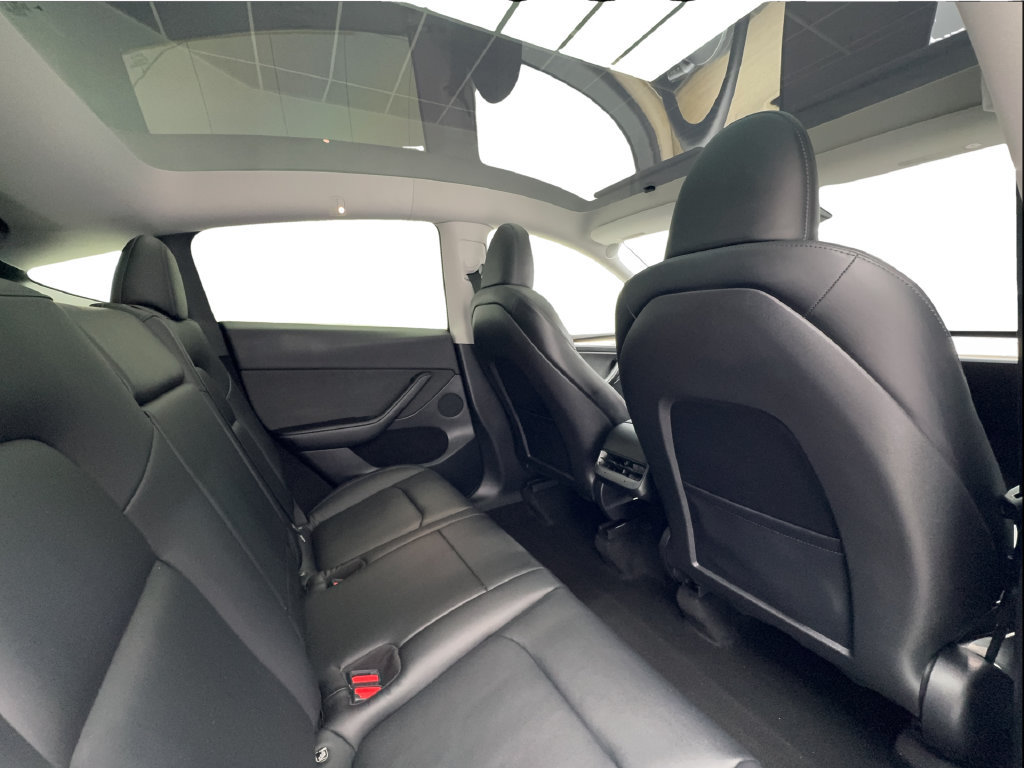 Used 2023 Tesla Model Y Long Range AWD/4WD image 28