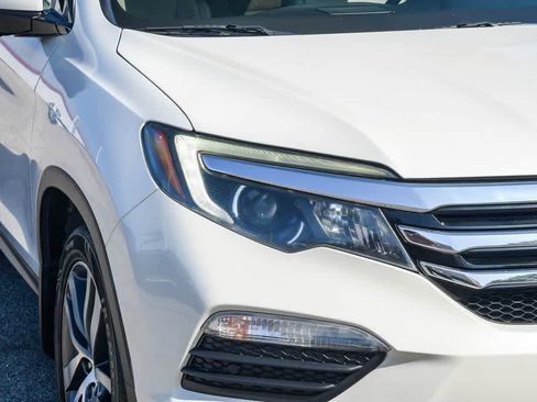 Used 2016 Honda Pilot Touring image 4