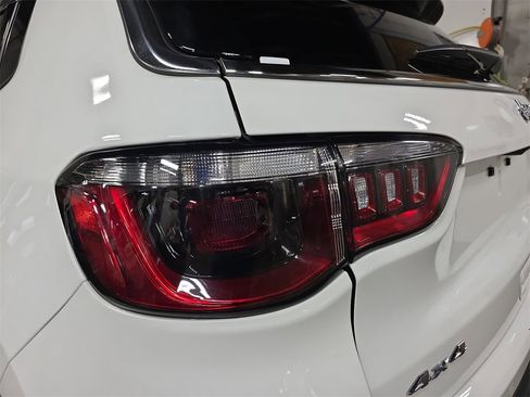 Used 2024 Jeep Compass Limited image 32