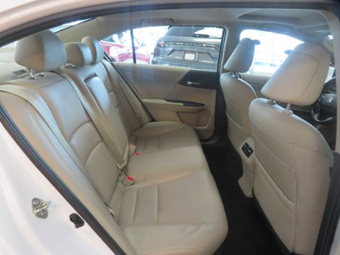 Used 2016 Honda Accord EX-L image 29