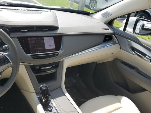 Certified 2023 Cadillac XT5 Premium Luxury w/ LPO, Premium Carpet Package FWD image 20