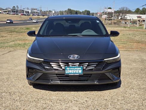 New 2026 Hyundai Elantra SEL Sport Premium FWD image 2