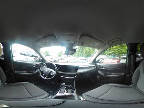 Used 2025 Buick Encore GX Preferred FWD image 38