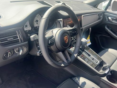 New 2026 Porsche Macan GTS AWD/4WD image 4