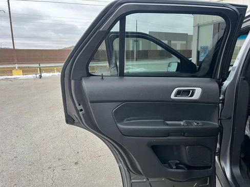 Used 2014 Ford Explorer Limited image 11