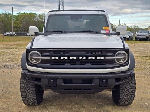 Used 2021 Ford Bronco Outer Banks w/ Sasquatch Package image 3