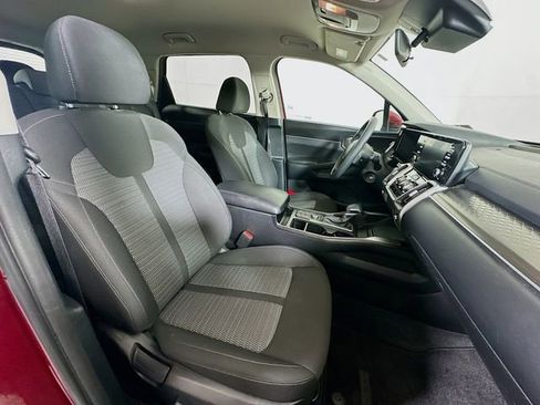 Used 2022 Kia Sorento LX image 29