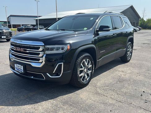 Used 2023 GMC Acadia SLT w/ LPO, Floor Liner Package AWD/4WD image 3