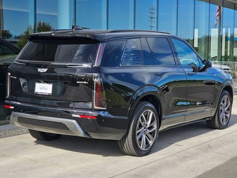 Used 2026 Cadillac Vistiq Sport AWD/4WD image 5