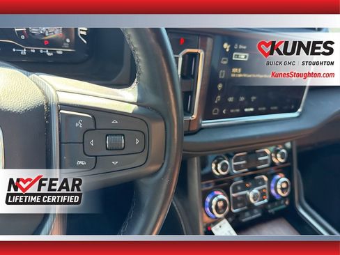 Used 2023 GMC Yukon Denali Ultimate image 28