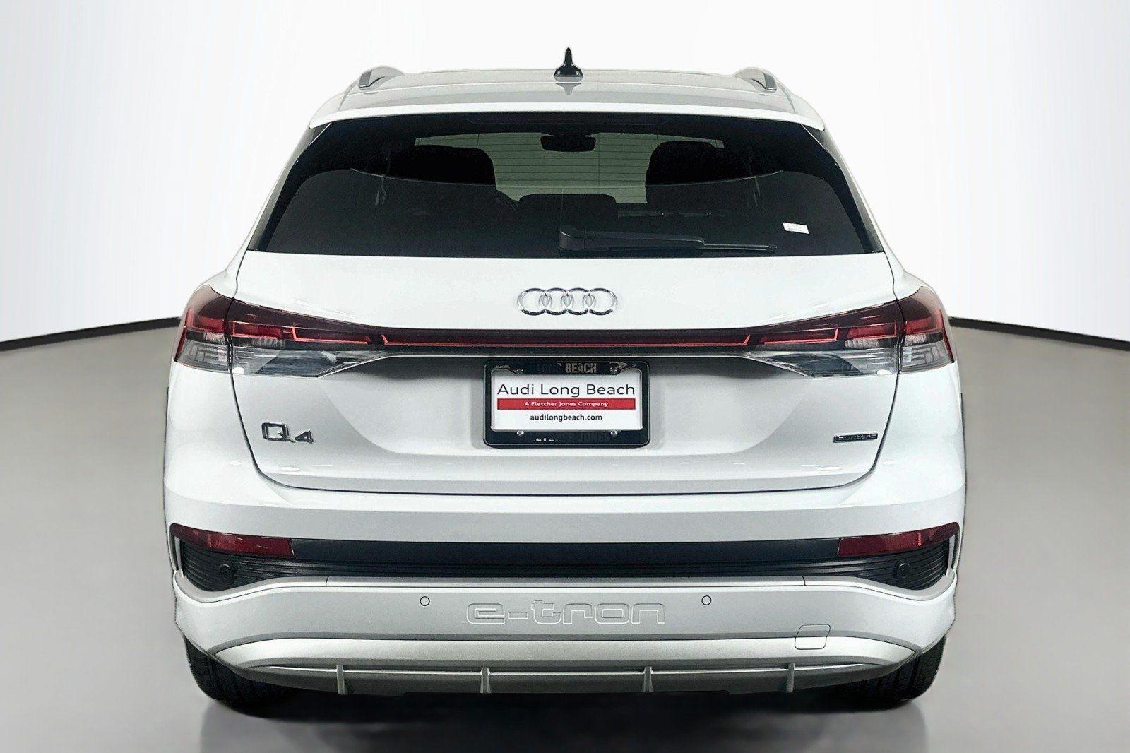 Used 2023 Audi Q4 e-tron Prestige AWD/4WD image 3