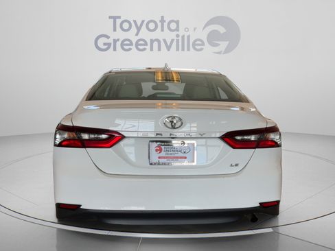 Used 2024 Toyota Camry LE w/ Convenience Package FWD image 5