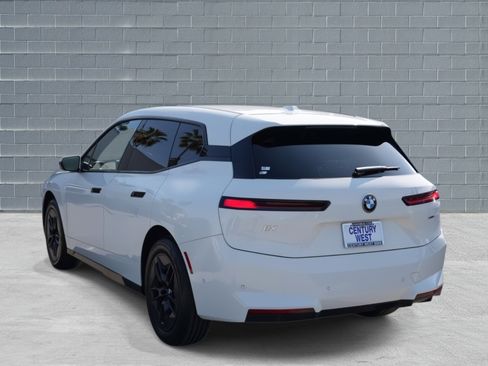 Used 2026 BMW iX xDrive45 w/ Premium Package image 3