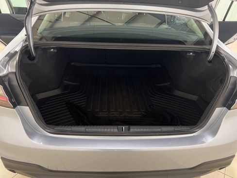 Used 2021 Subaru Legacy Premium image 14