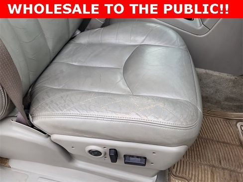 Used 2004 Chevrolet Suburban LT w/ Preferred Equipment Group image 18