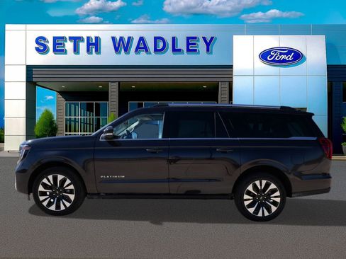 New 2026 Ford Expedition Max Platinum w/ Driver's Package AWD/4WD image 3