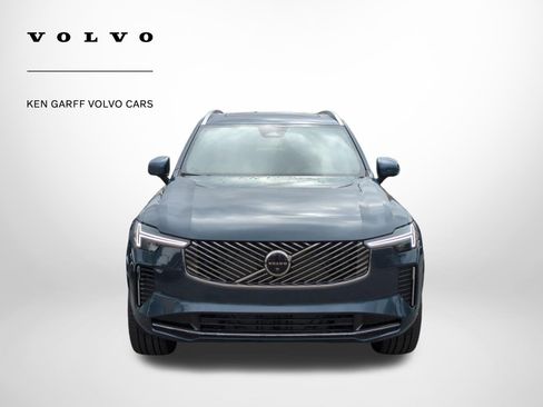 New 2026 Volvo XC90 B6 Plus w/ Protection Package Premier image 9
