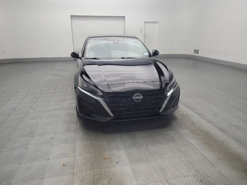 Used 2023 Nissan Altima 2.5 SV image 14